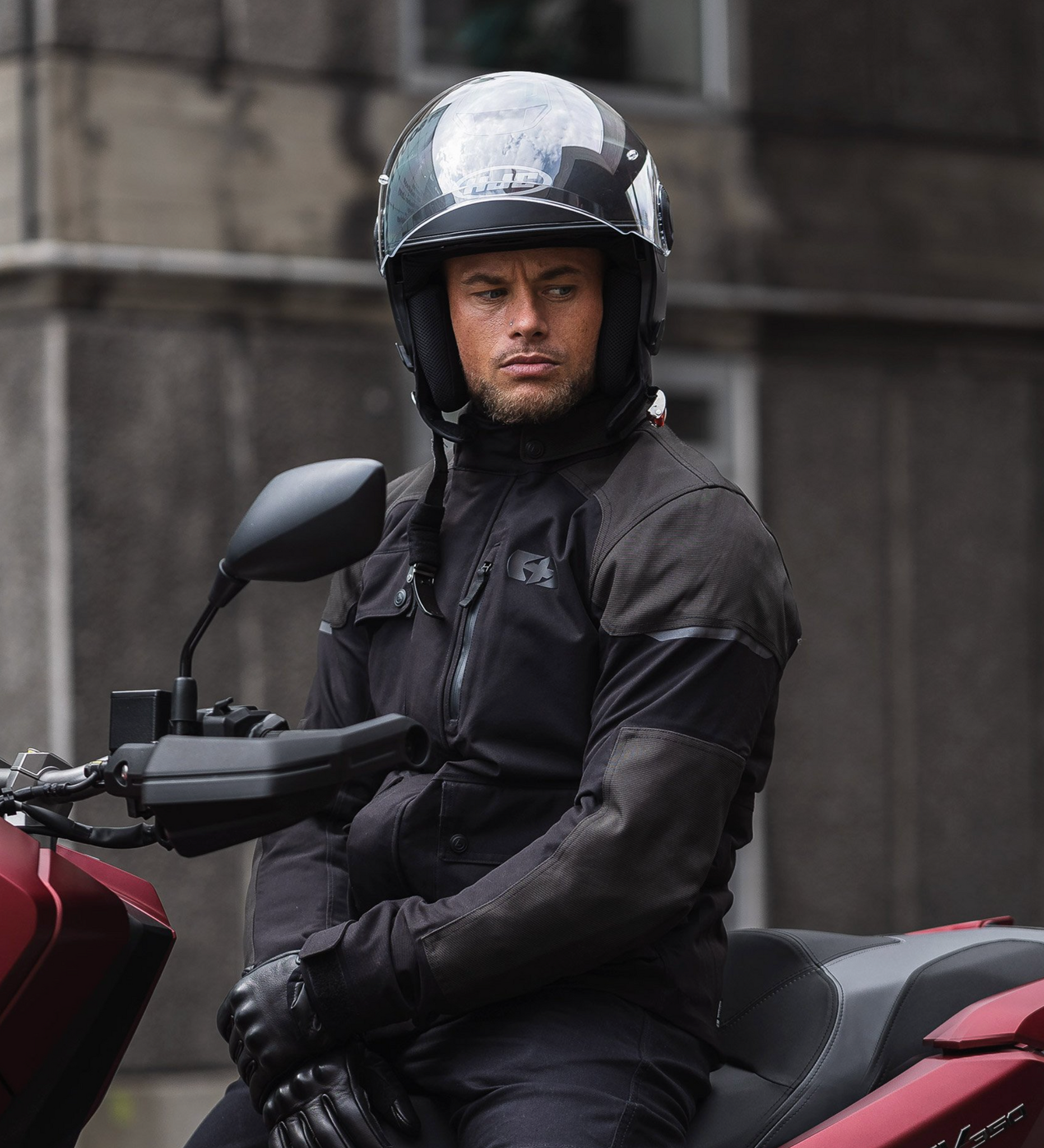 Biker jacket top with armour